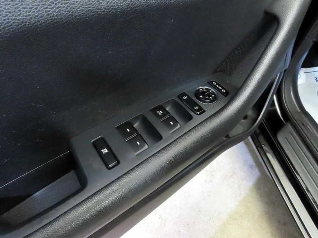 HYUNDAI Sonata 2015 Negro - Importación desde Corea - HF Imports Iquique - Foto 13