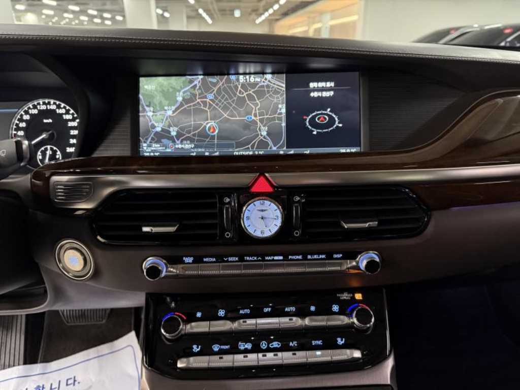 Genesis EQ900 - Vista 11