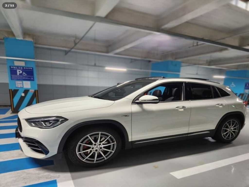 Mercedes Benz GLA Class - Vista 2