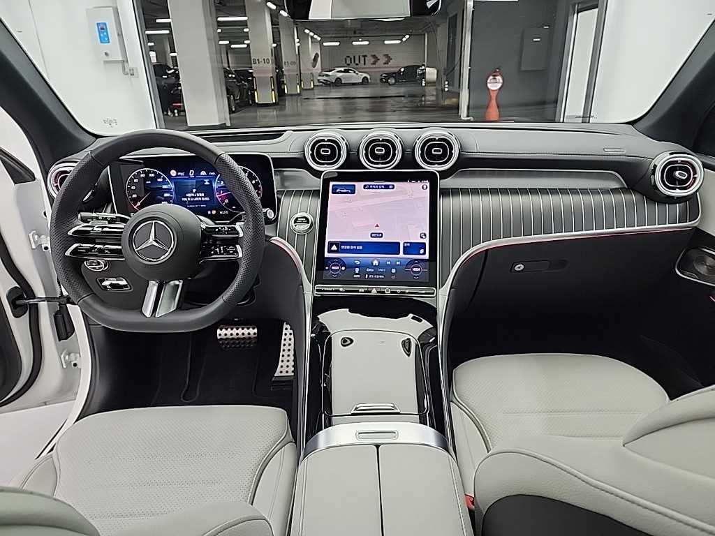 Mercedes Benz GLC Class - Vista 7