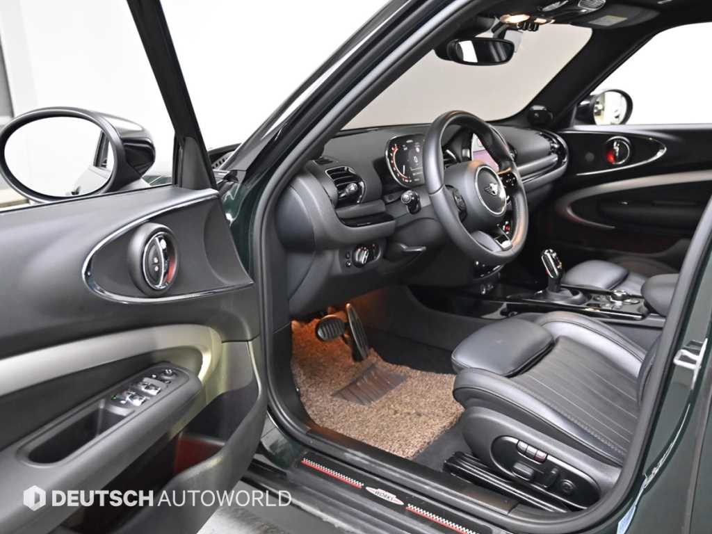 Mini Clubman - Vista 11