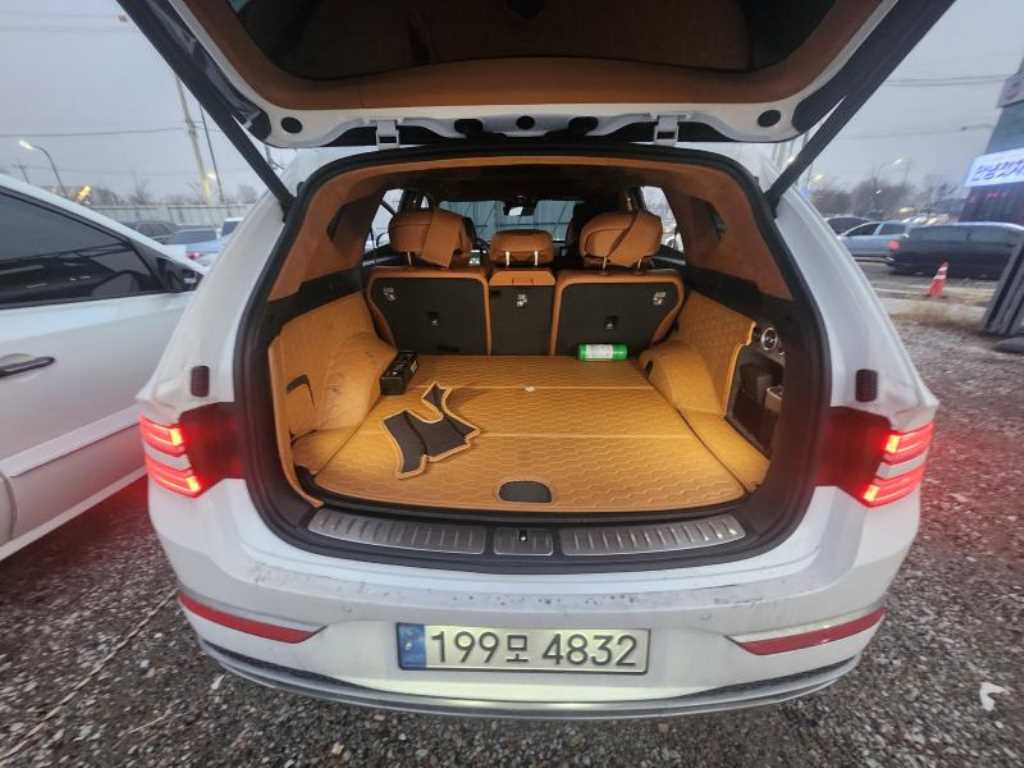 Genesis GV80 - Vista 11