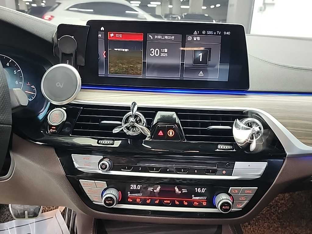 BMW 5 Series - Vista 10