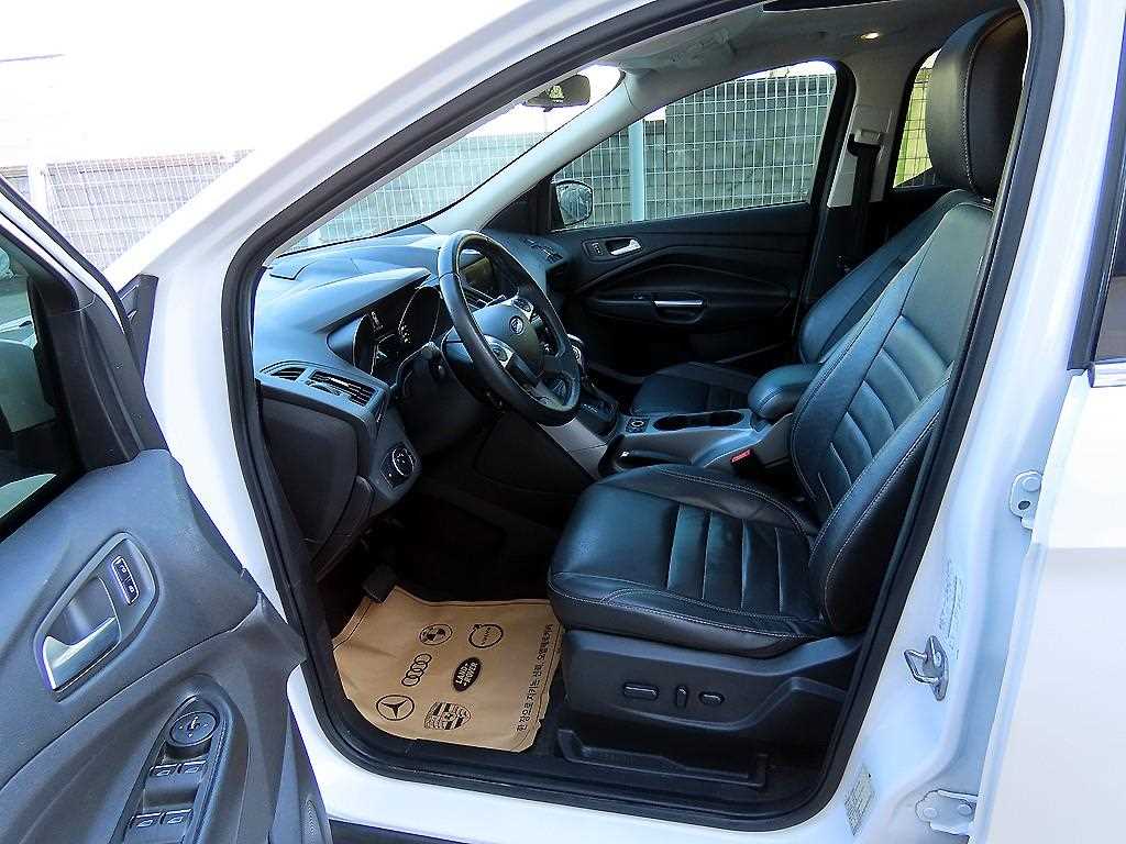 Ford Escape - Vista 5