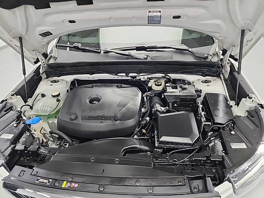 Volvo XC40 - Vista 5