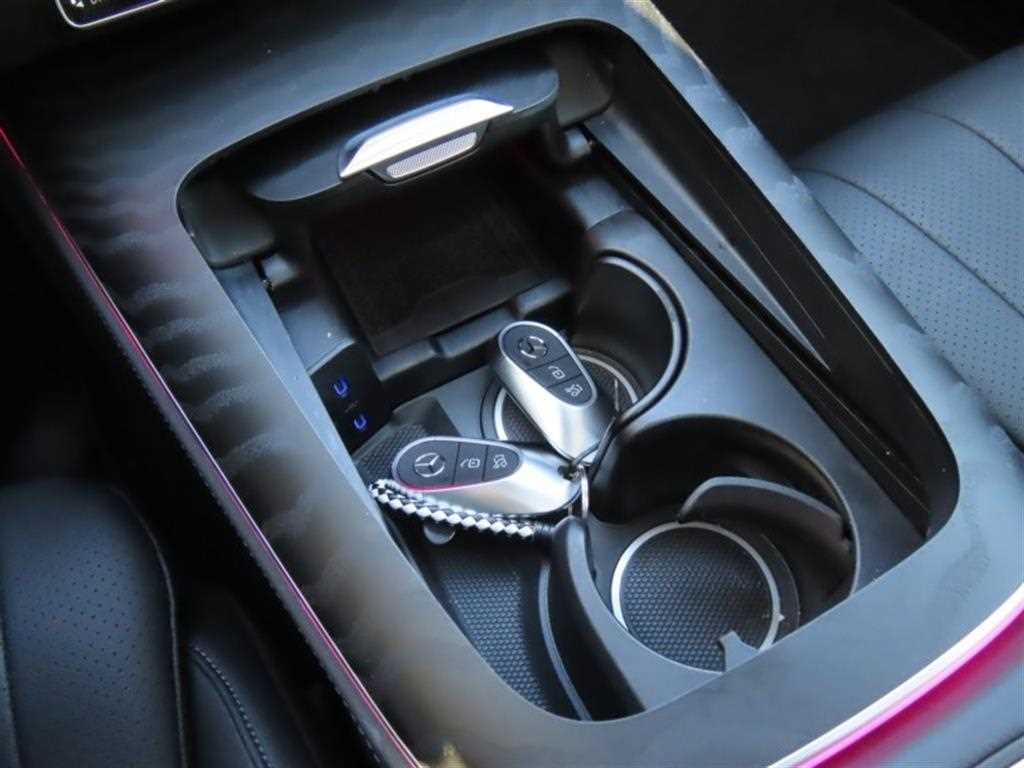 Mercedes Benz E class - Vista 7