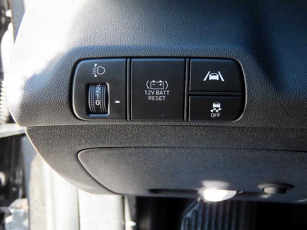 HYUNDAI Avante - Vista 12