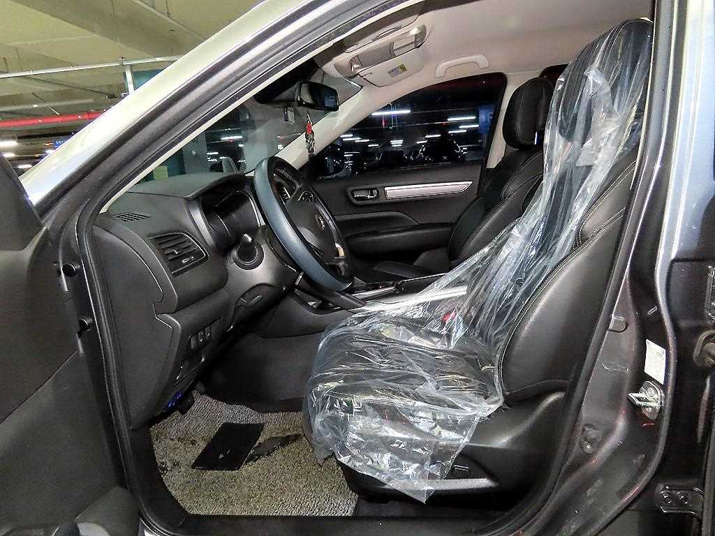 SAMSUNG QM6 - Vista 6