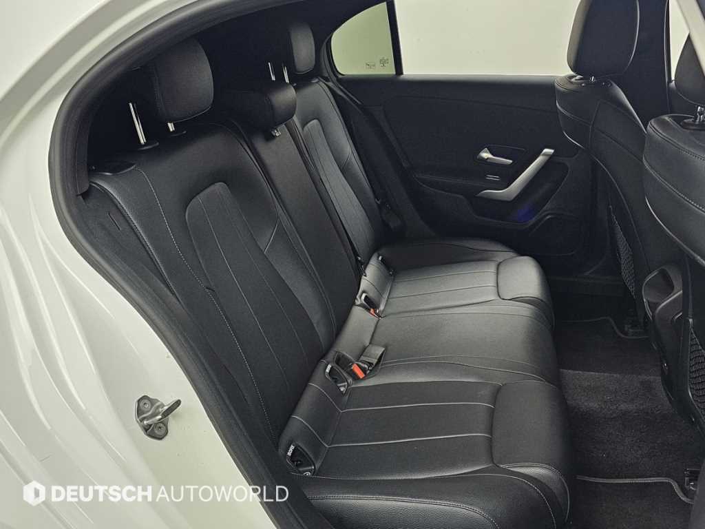 Mercedes Benz A Class - Vista 12