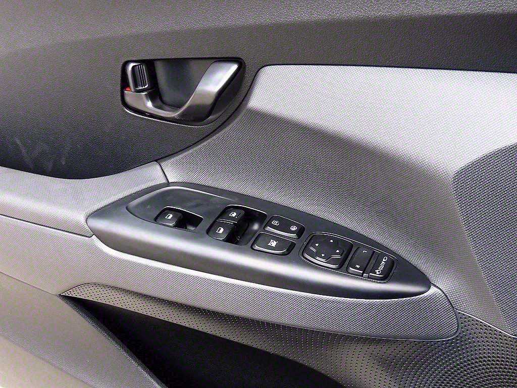 HYUNDAI Veloster - Vista 11