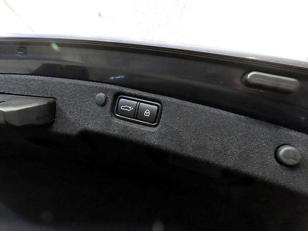 KIA K7 2018 Negro - Importación desde Corea - HF Imports Iquique - Foto 17