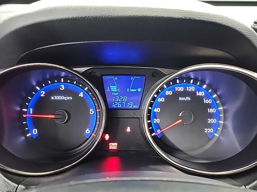 HYUNDAI Tucson - Vista 6