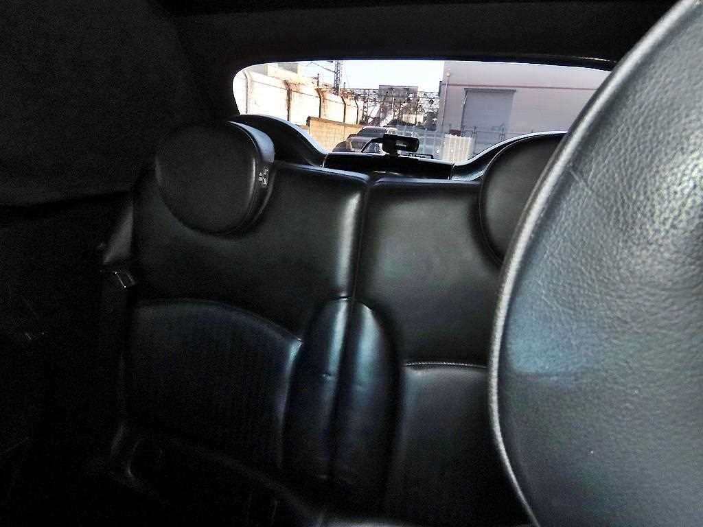 Mini Cooper Convertible - Vista 11