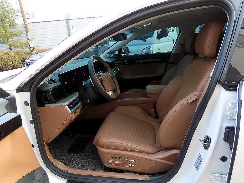 HYUNDAI Grandeur - Vista 5
