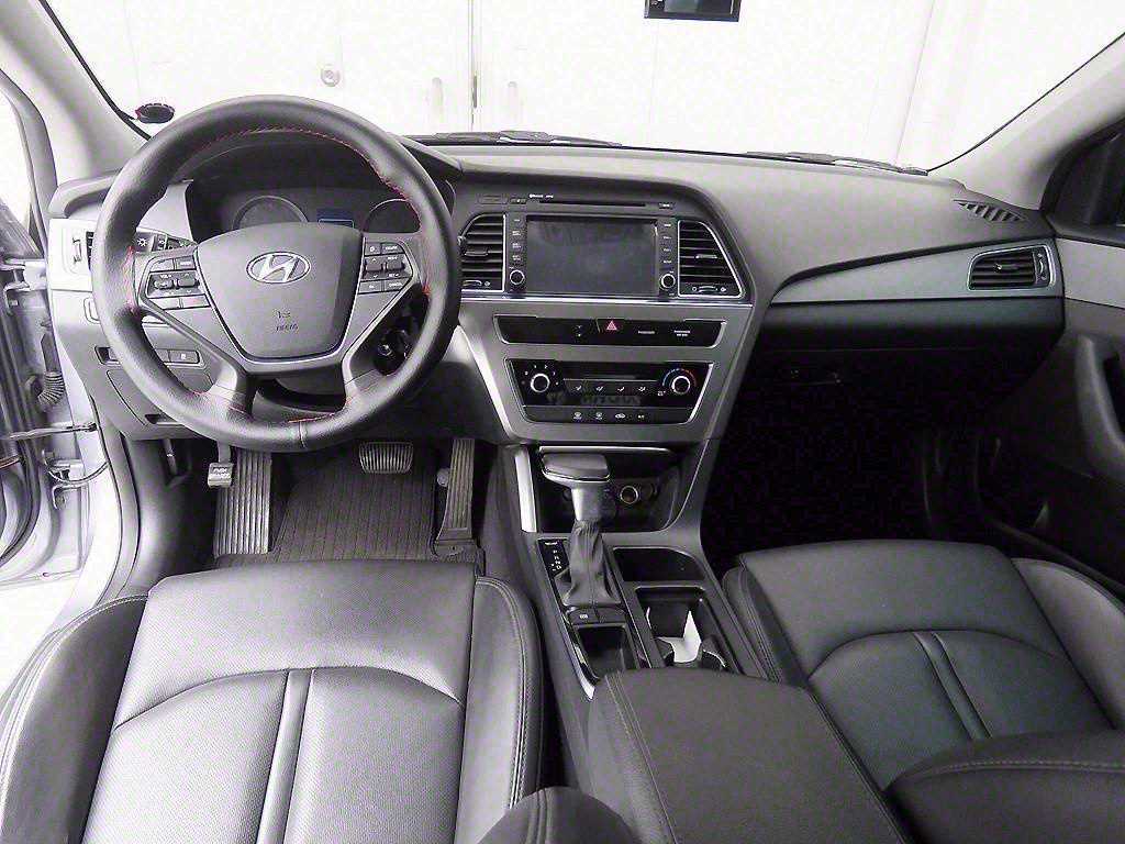 HYUNDAI Sonata - Vista 7