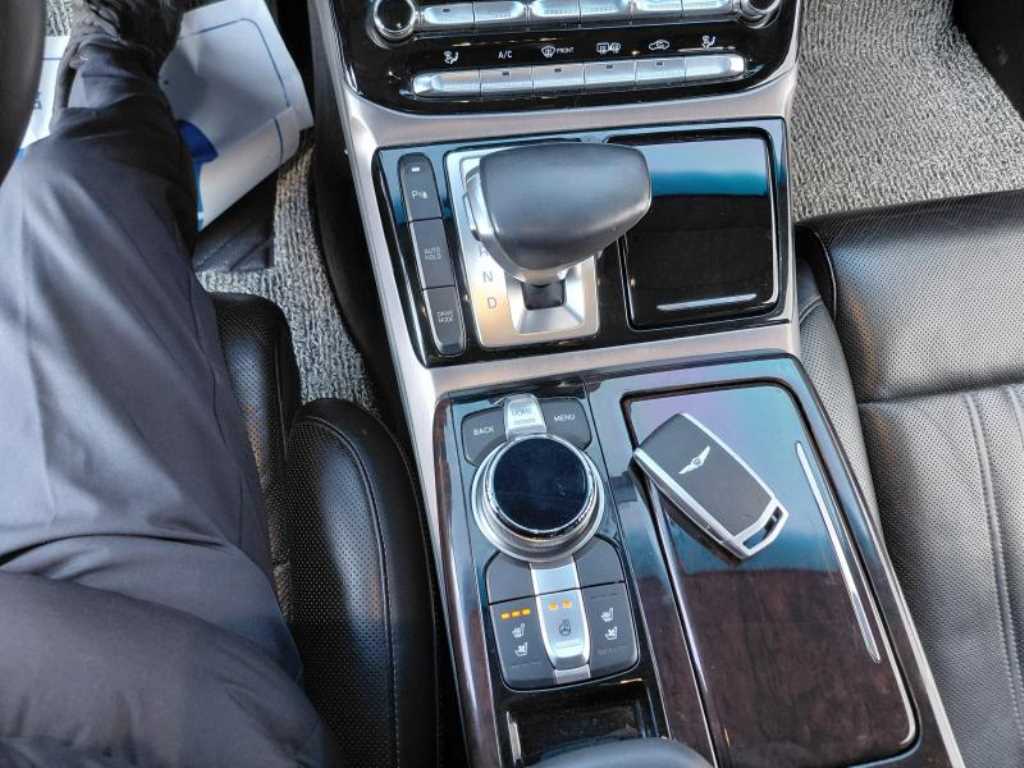 Genesis EQ900 2016 Negro - Importación desde Corea - HF Imports Iquique - Foto 17