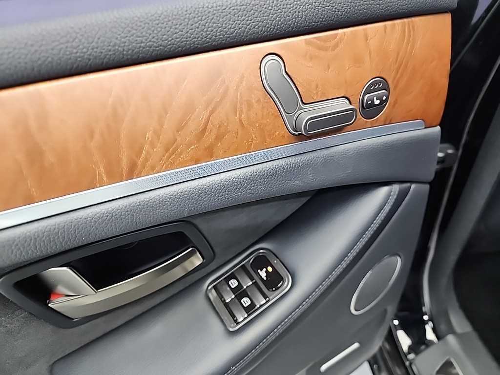 Ssangyong Chairman 2015 Negro - Importación desde Corea - HF Imports Iquique - Foto 14