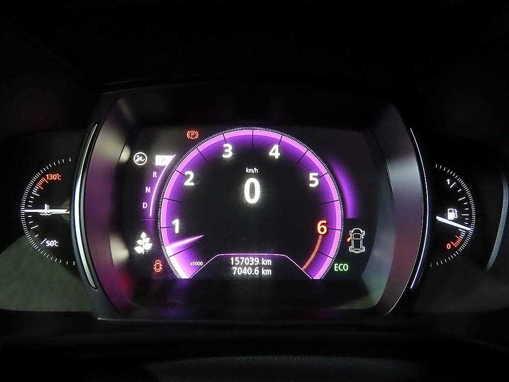 SAMSUNG QM6 - Vista 9