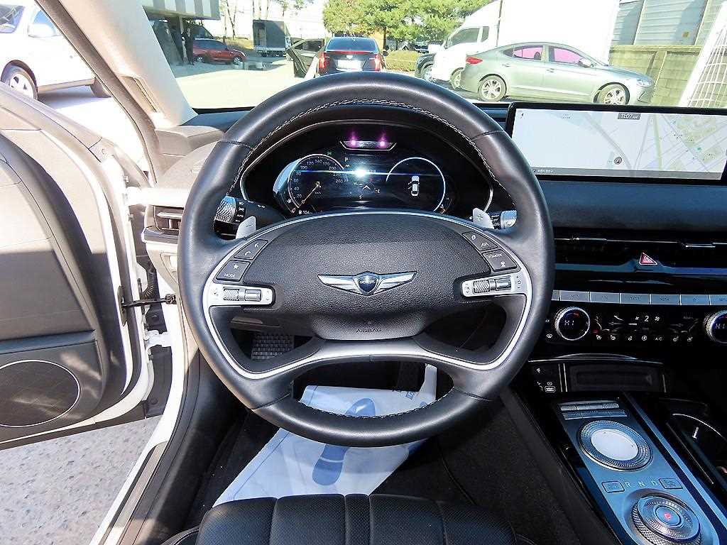 Genesis G80 - Vista 8