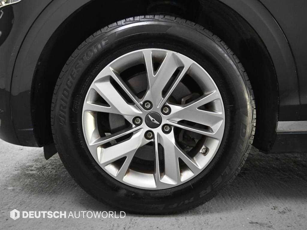 Genesis GV70 - Vista 5