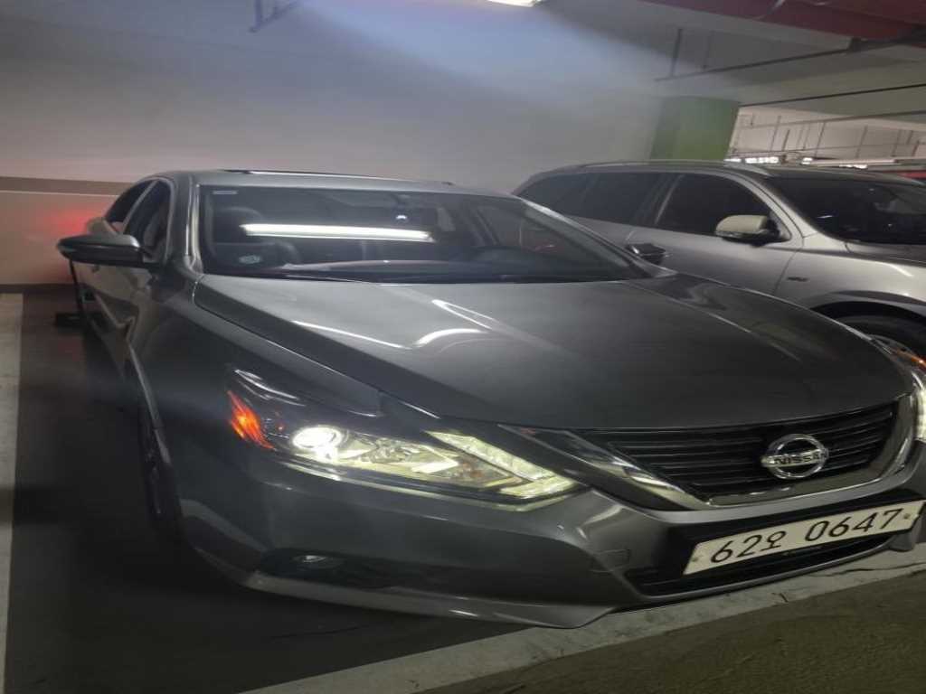 Nissan Altima - Vista 2