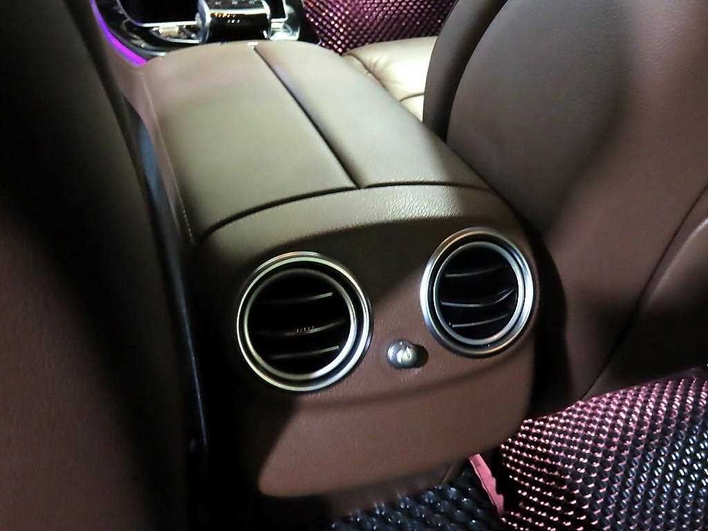 Mercedes Benz E class 2017 Negro - Importación desde Corea - HF Imports Iquique - Foto 16