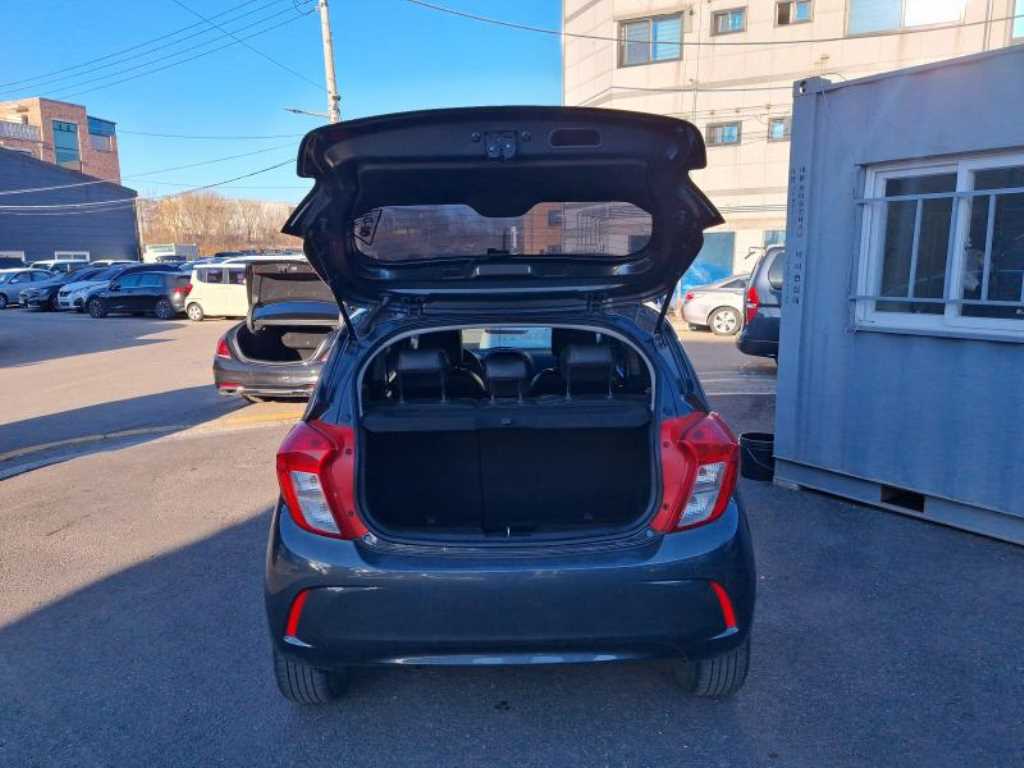 Chevrolet Spark - Vista 3