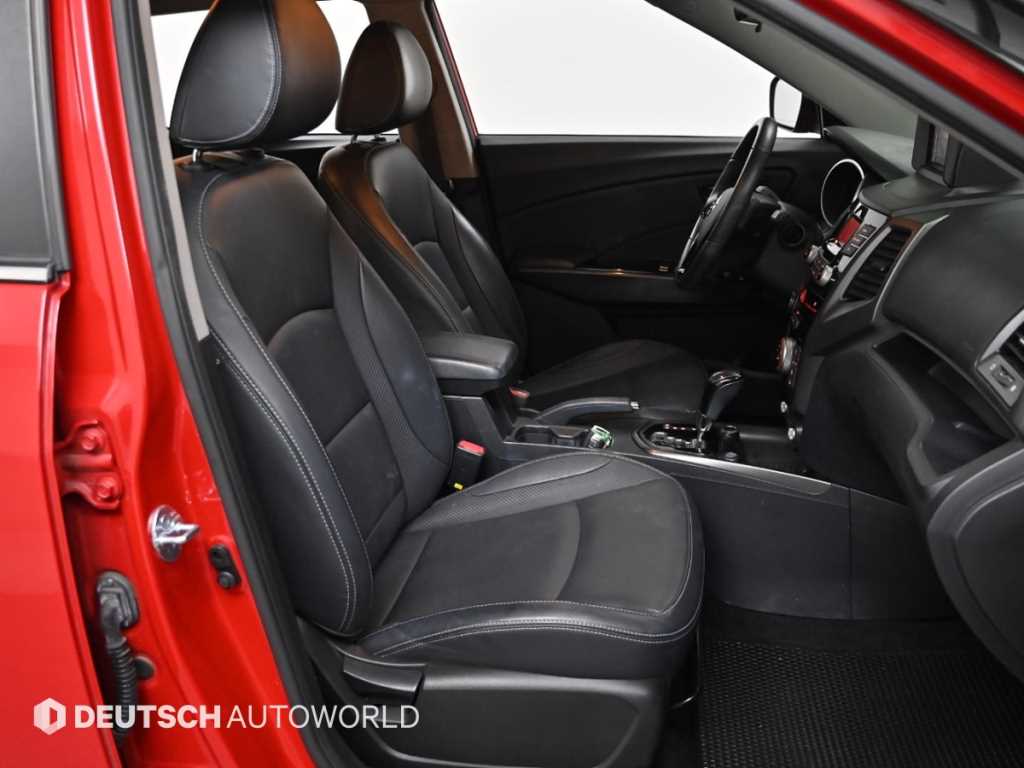 Ssangyong Tivoli - Vista 10