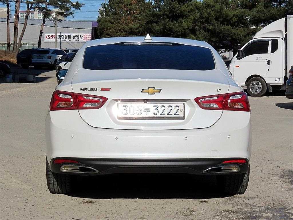 Chevrolet Malibu - Vista 4