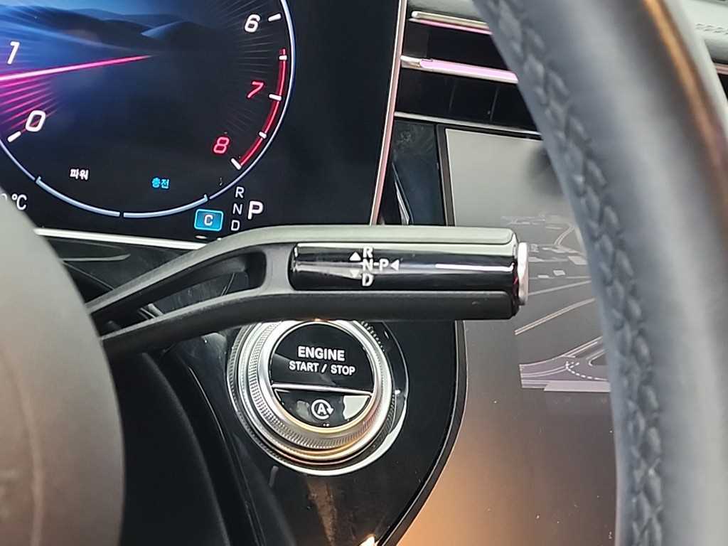 Mercedes Benz E class - Vista 8