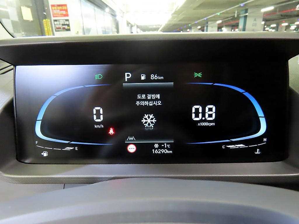 HYUNDAI Casper - Vista 9