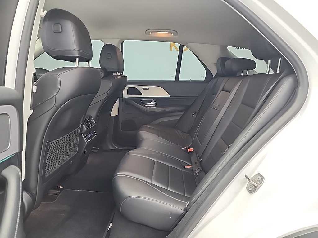 Mercedes Benz GLE Class - Vista 12