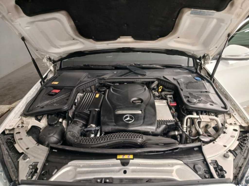 Mercedes Benz C Class 2015 Blanco - Importación desde Corea - HF Imports Iquique - Foto 19
