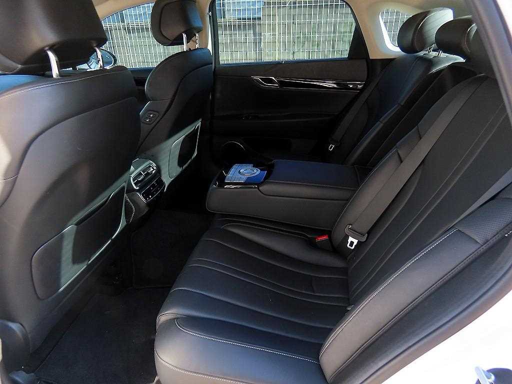 Genesis G80 - Vista 6