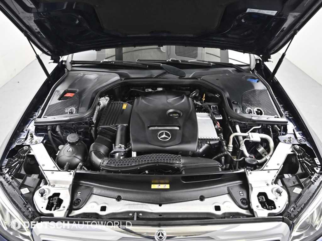 Mercedes Benz E class - Vista 6