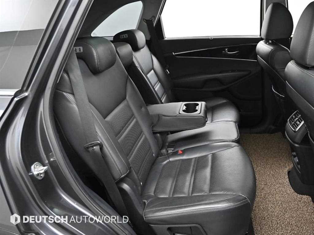 KIA Sorento - Vista 12