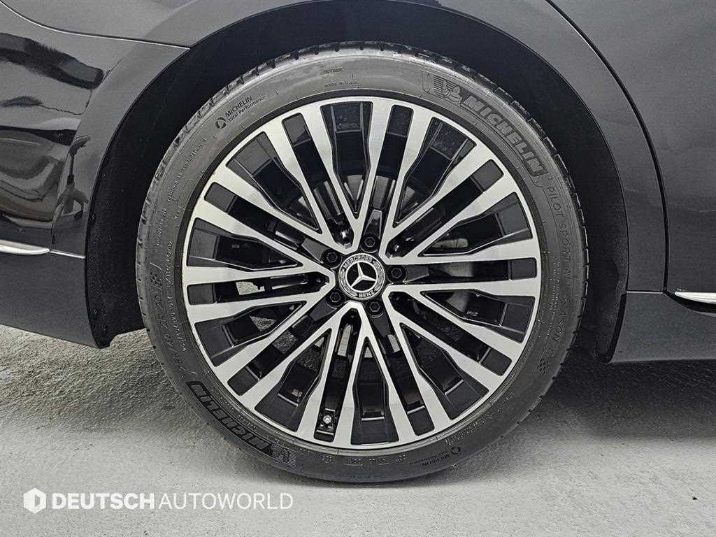 Mercedes Benz S Class - Vista 5