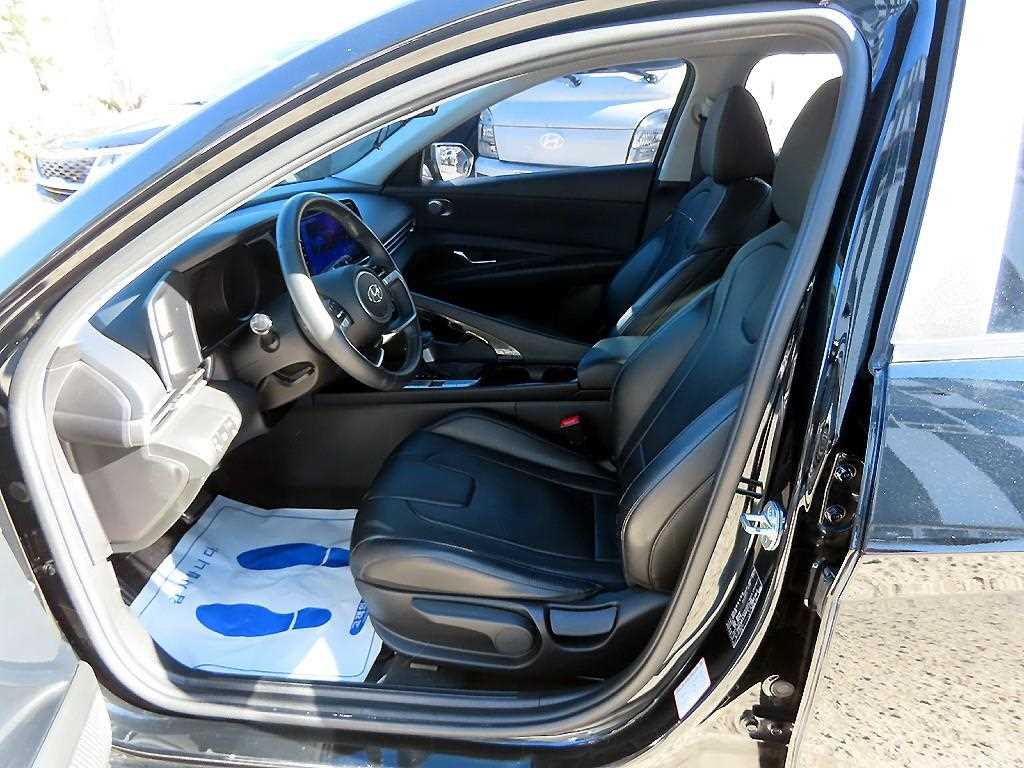 HYUNDAI Avante - Vista 5