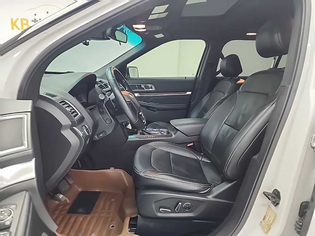 Ford Explorer - Vista 11