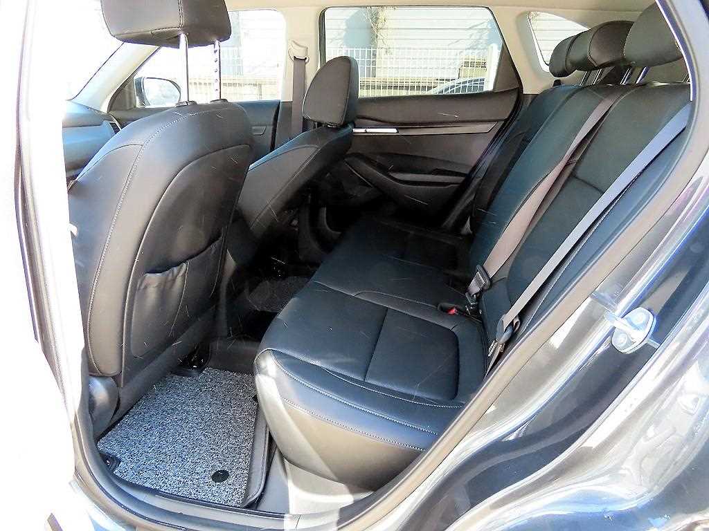 KIA Seltos - Vista 6