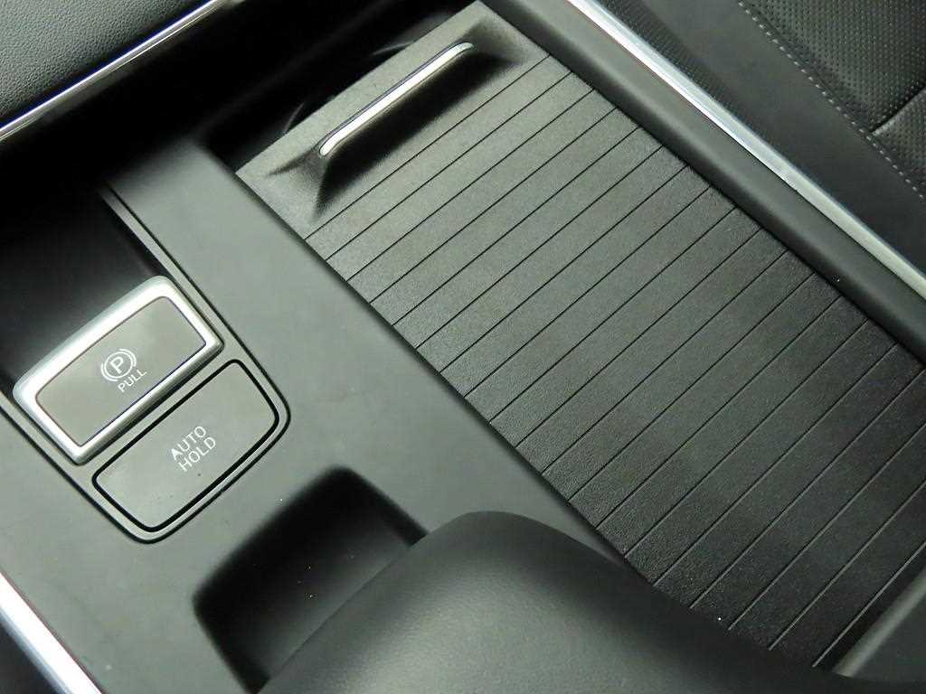 HYUNDAI Grandeur - Vista 12