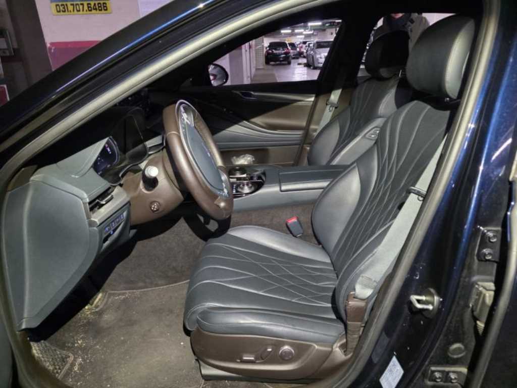 Genesis G80 - Vista 8