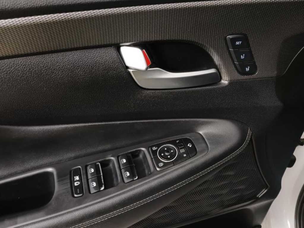 HYUNDAI Santa Fe - Vista 10