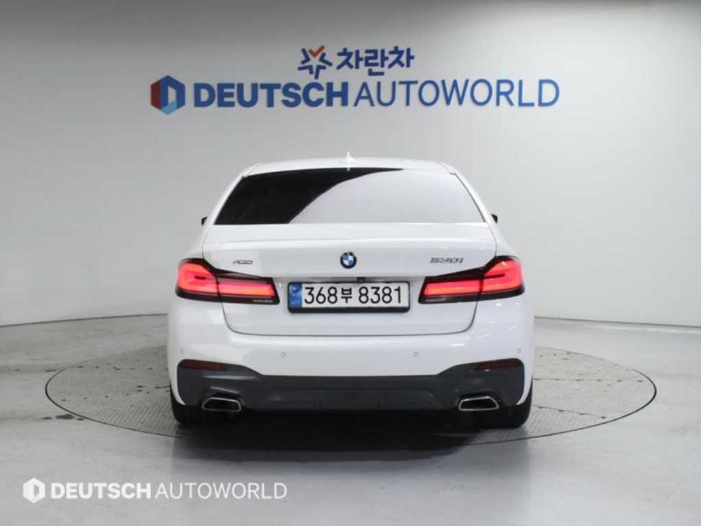 BMW 5 Series - Vista 4