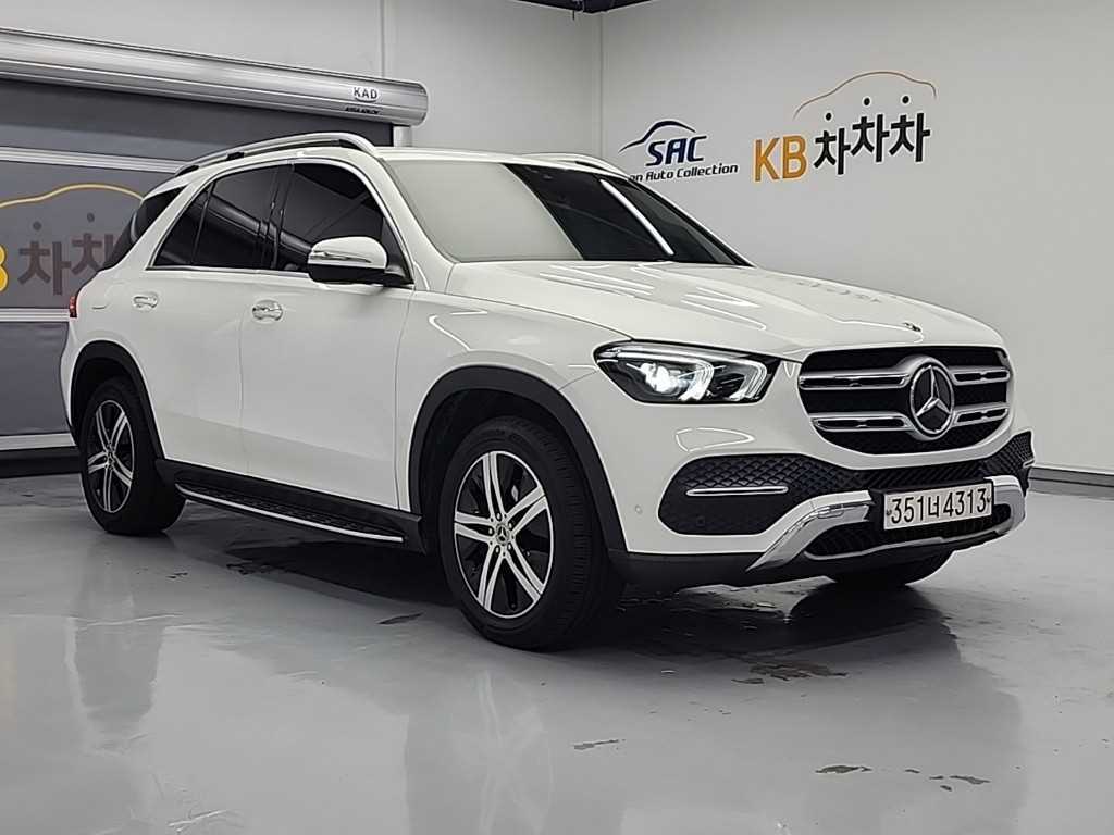 Mercedes Benz GLE Class - Vista 4