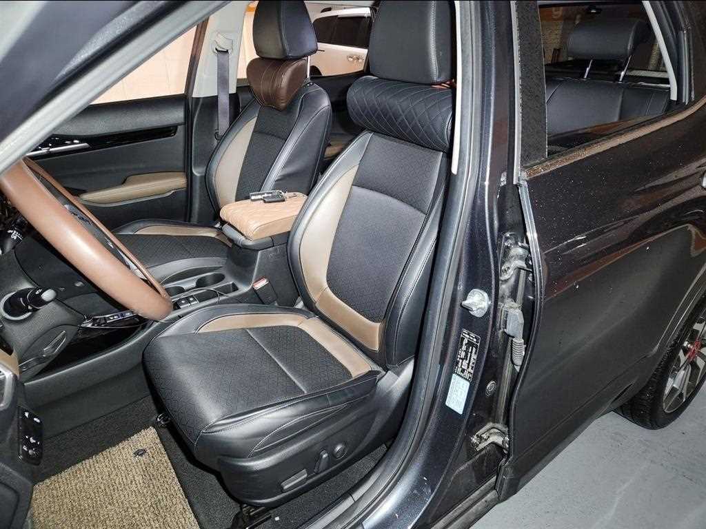 KIA Seltos - Vista 8