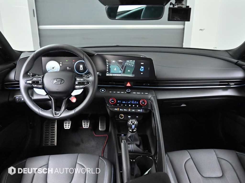 HYUNDAI Avante - Vista 7