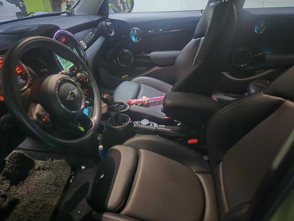 Mini Cooper - Vista 4