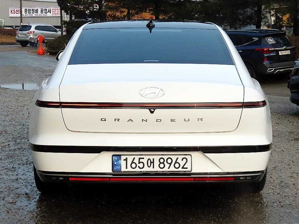 HYUNDAI Grandeur - Vista 4