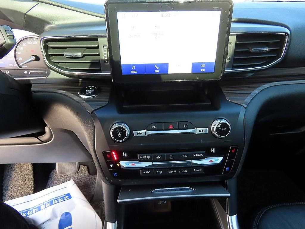 Ford Explorer - Vista 12